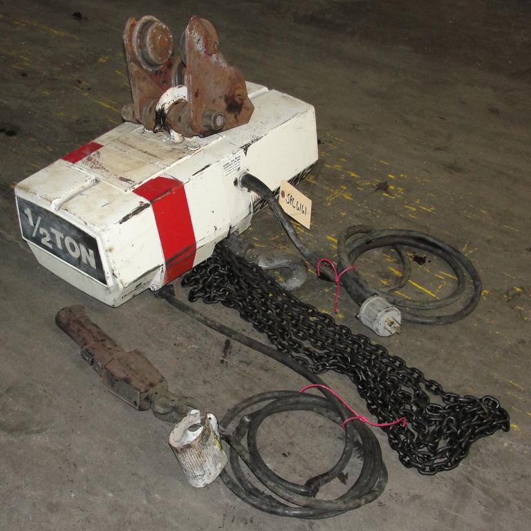 Material Handling Equipment chain hoist, 1000 lbs. Duff-Norton/Amstar model Coffing, 16 long chain