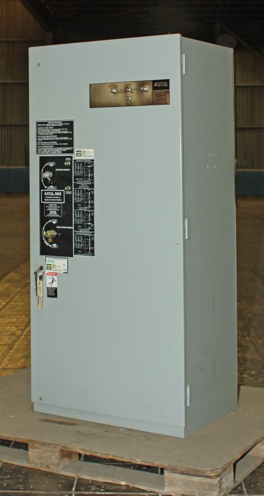 Transformers and Switchgear ASCO switchgear model E 962215036 C  120 V volts, 150 Amps amps, 60 Hz