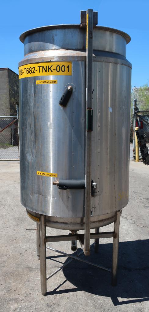 Tank 250 gallon vertical tank, Stainless Steel, dish bottom