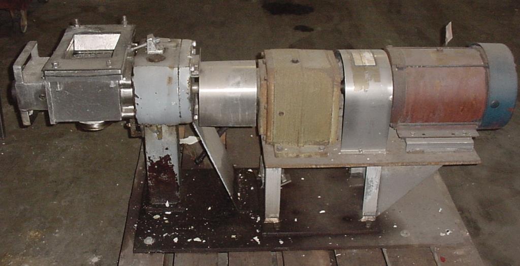 Pump APV positive displacement pump model 700, 10 hp, 316 SS