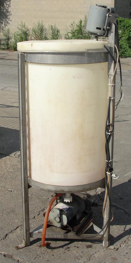 Tank 50 gallon vertical tank, Polyethylene, 115 vac 1 phase agitator, flat