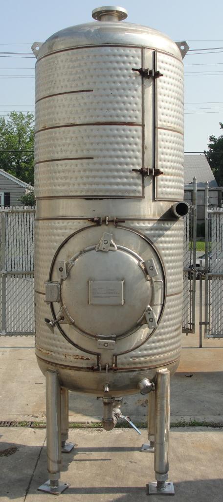 Tank 375 gallon vertical tank, Stainless Steel, 150 psi @ 400° F jacket, dish bottom