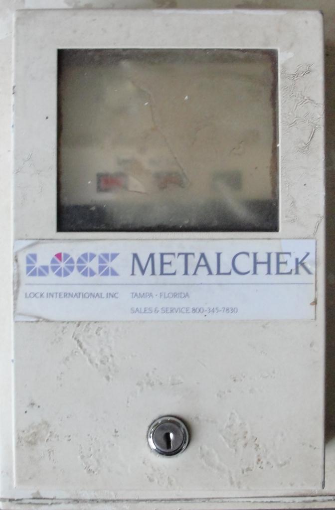 Checkweighter Metal Detector and Xray Inspection Lock metal detector head model METALCHEK 9, 3 high x 52 wide aperture, NA3