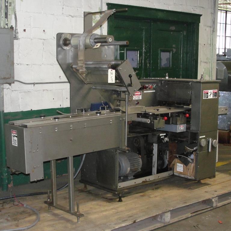 Wrapping machine Doboy horizontal flow wrapping machine model Super Mustang, speed 120 cpm2