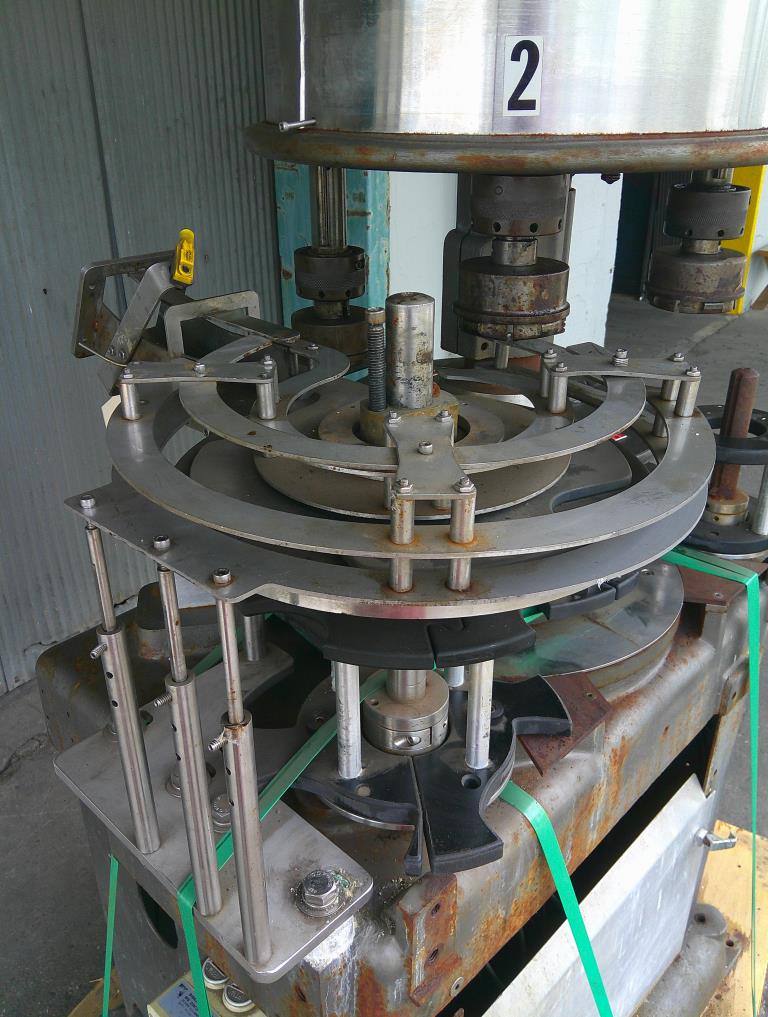 Capping Machine Consolidated screw capper model D-4, 70 mm, 120 bpm7