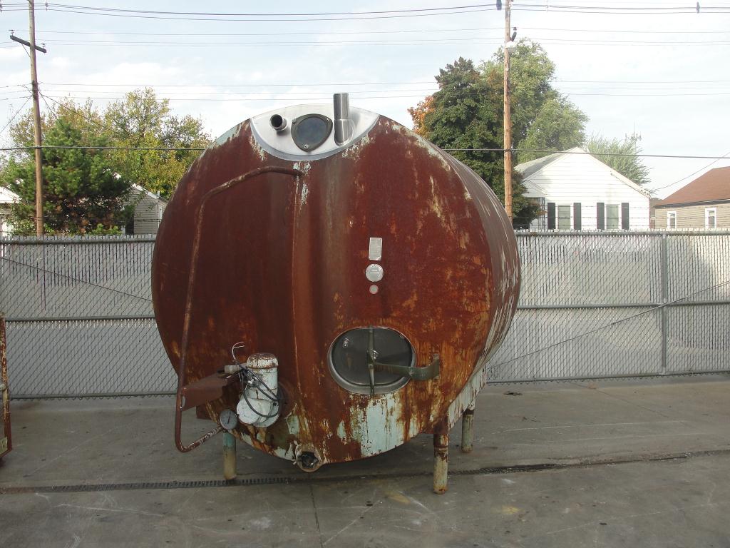 Tank 1700 gallon horizontal tank, Stainless Steel Contact Parts2