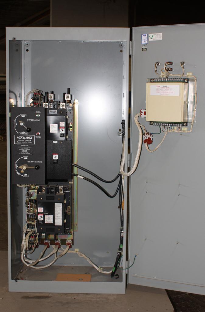 Transformers and Switchgear ASCO switchgear model E 962215036 C  120 V volts, 150 Amps amps, 60 Hz3