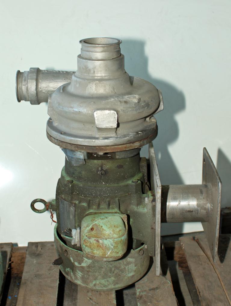 Pump  3 x 2-½ x 7 Ampco centrifugal pump, 3 hp, 316 SS