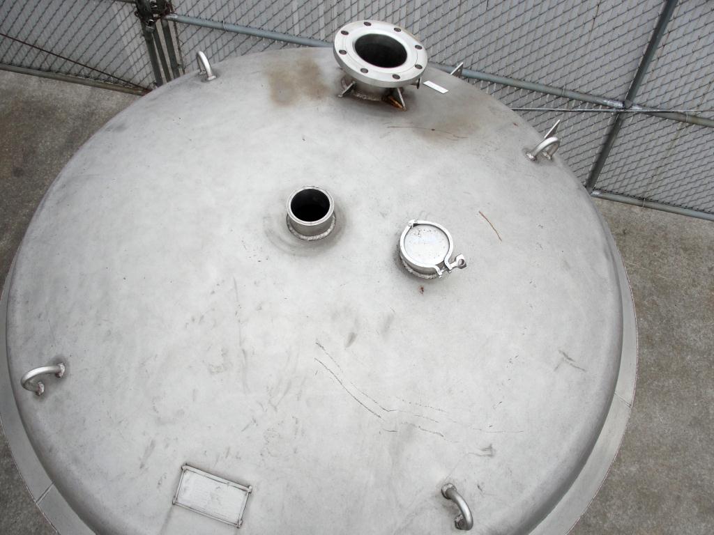 Tank 1300 gallon vertical tank, Stainless Steel, 60 psi @ 300 F internal, dish bottom6