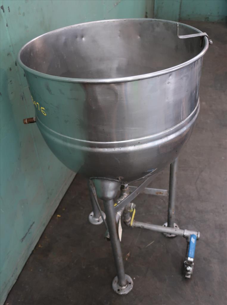 Kettle 30 gallon Groen hemispherical bottom kettle, 100 psi jacket rating, 316 SS3