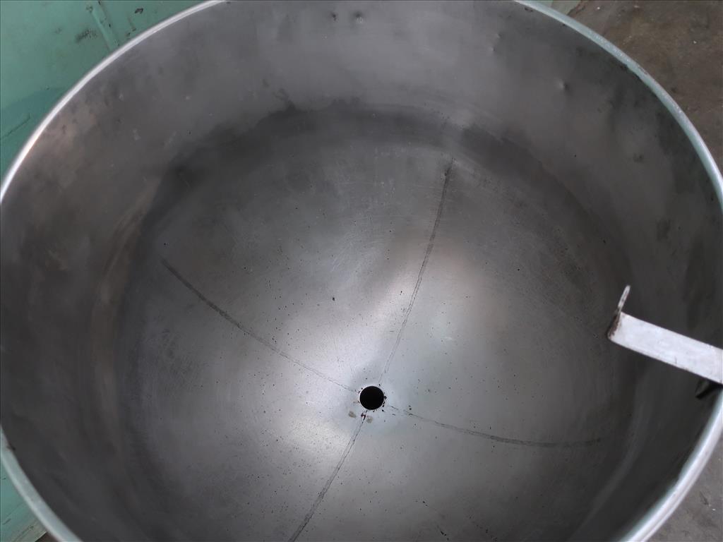 Kettle 30 gallon Groen hemispherical bottom kettle, 100 psi jacket rating, 316 SS4