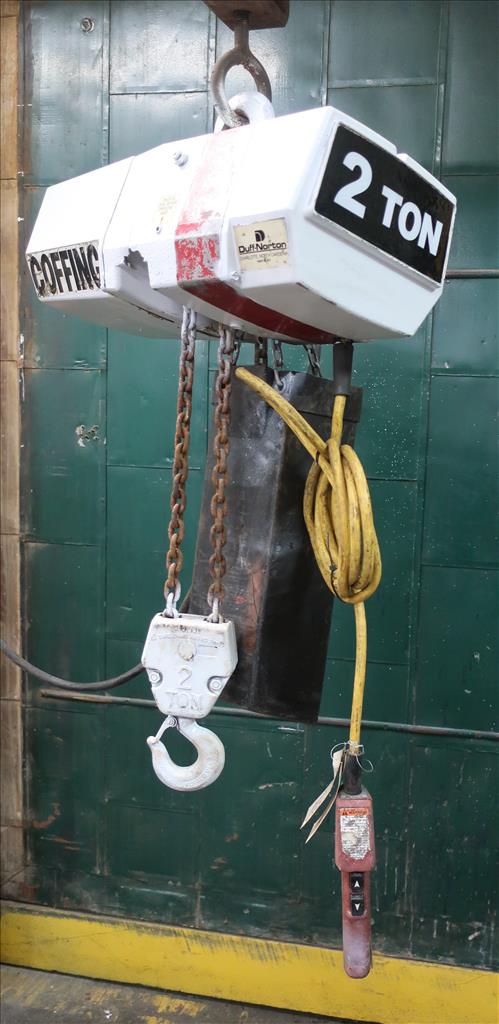 Material Handling Equipment chain hoist, 4000 lbs. Coffing Hoists model EC.4008.32