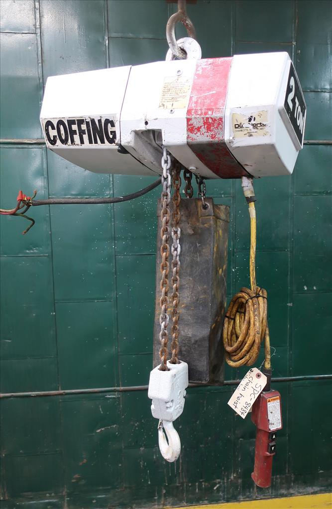 Material Handling Equipment chain hoist, 4000 lbs. Coffing Hoists model EC.4008.31