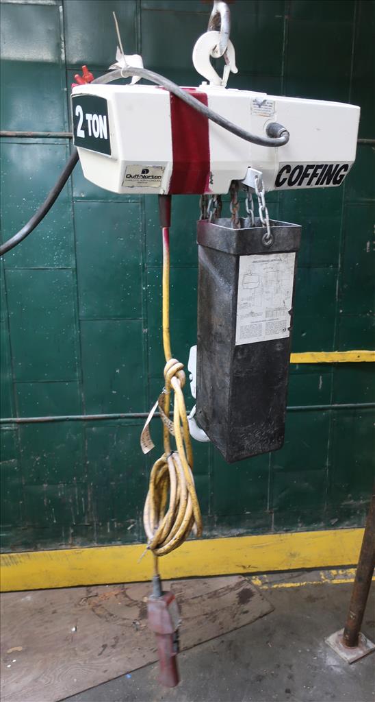 Material Handling Equipment chain hoist, 4000 lbs. Coffing Hoists model EC.4008.33