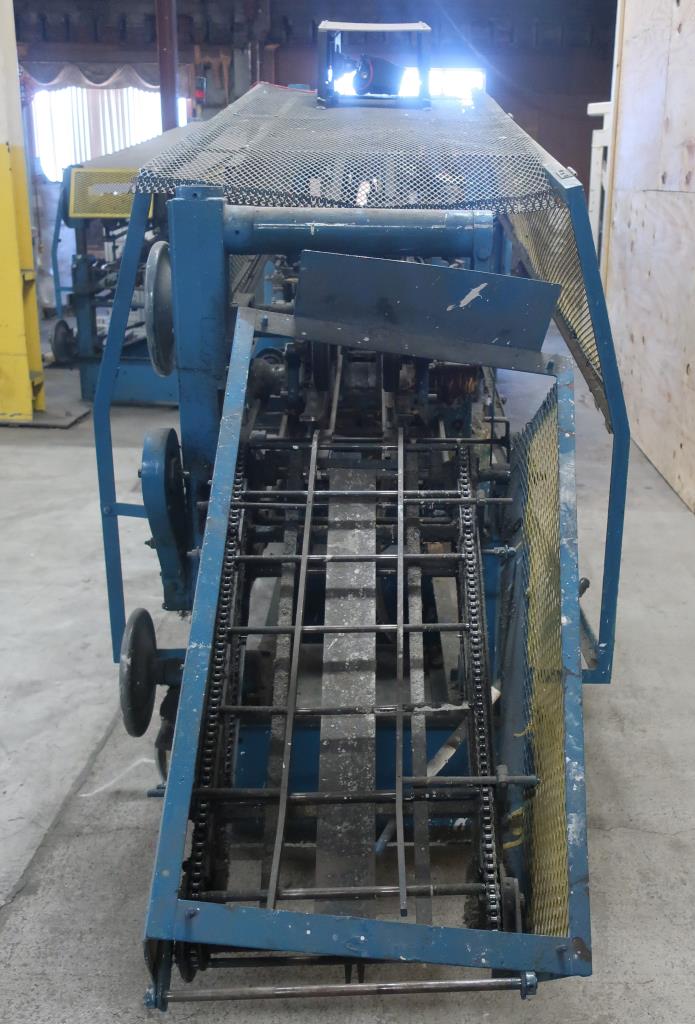 Labeler Newway roll through labeler model EPBR, up to 500 cpm4