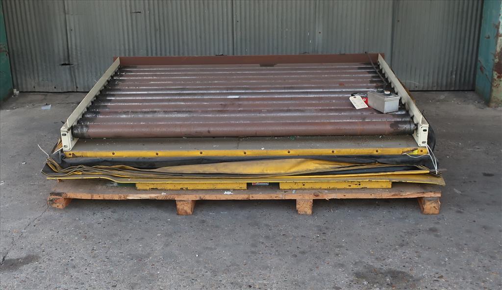 Material Handling Equipment scissor lift table, 2000 lbs. Southworth 63 w x 48 l roller conveyor platform2