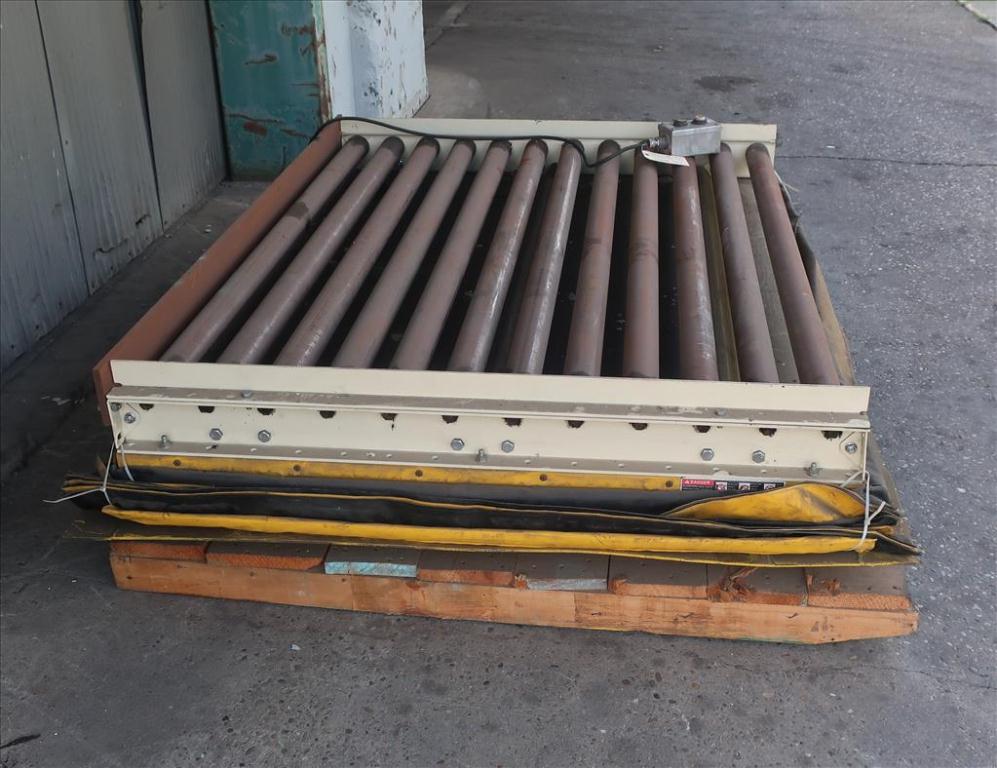 Material Handling Equipment scissor lift table, 2000 lbs. Southworth 63 w x 48 l roller conveyor platform3