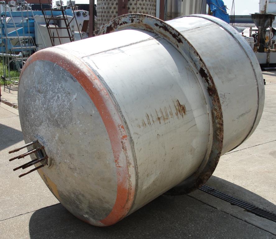 Tank 650 gallon vertical tank, Stainless Steel, dish bottom7
