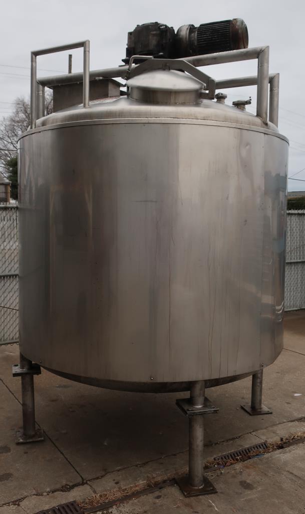 Kettle 1000 gallon Vendome processor kettle, agitator 5 hp side scraping, 100 psi jacket rating, Stainless Steel