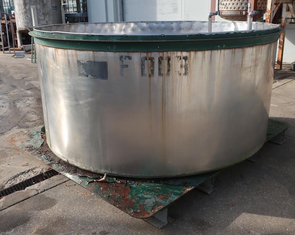 Tank 1452 gallon vertical tank, Stainless Steel, slope bottom3