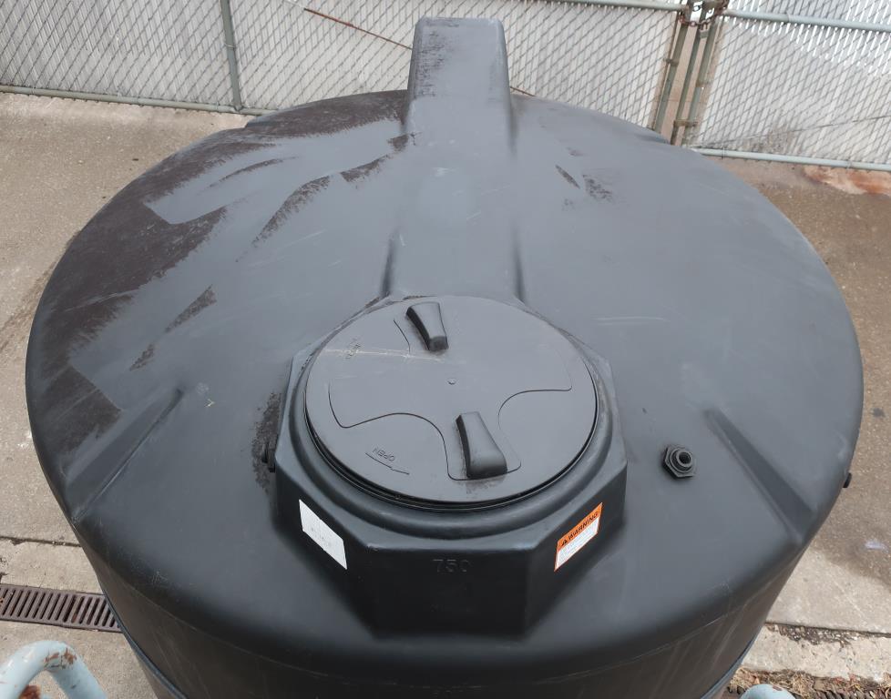Tank 750 gallon vertical tank, Polypropylene, dome bottom6