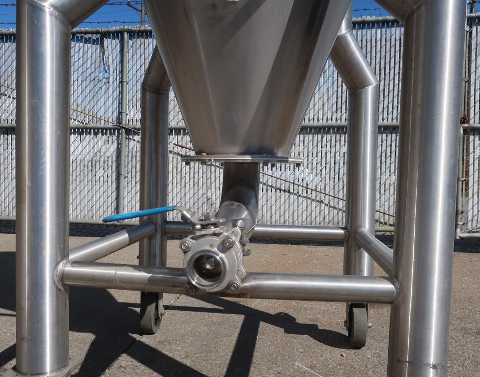 Tank 100 gallon vertical tank, Stainless Steel, conical bottom, on casters7