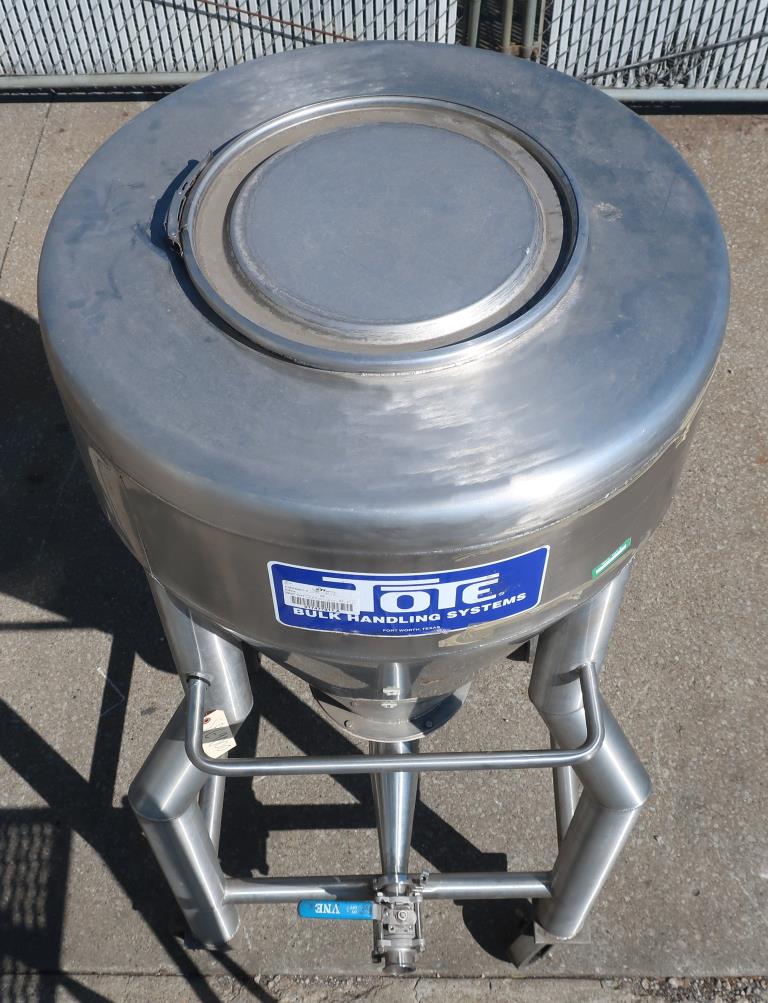 Tank 100 gallon vertical tank, Stainless Steel, conical bottom, on casters5