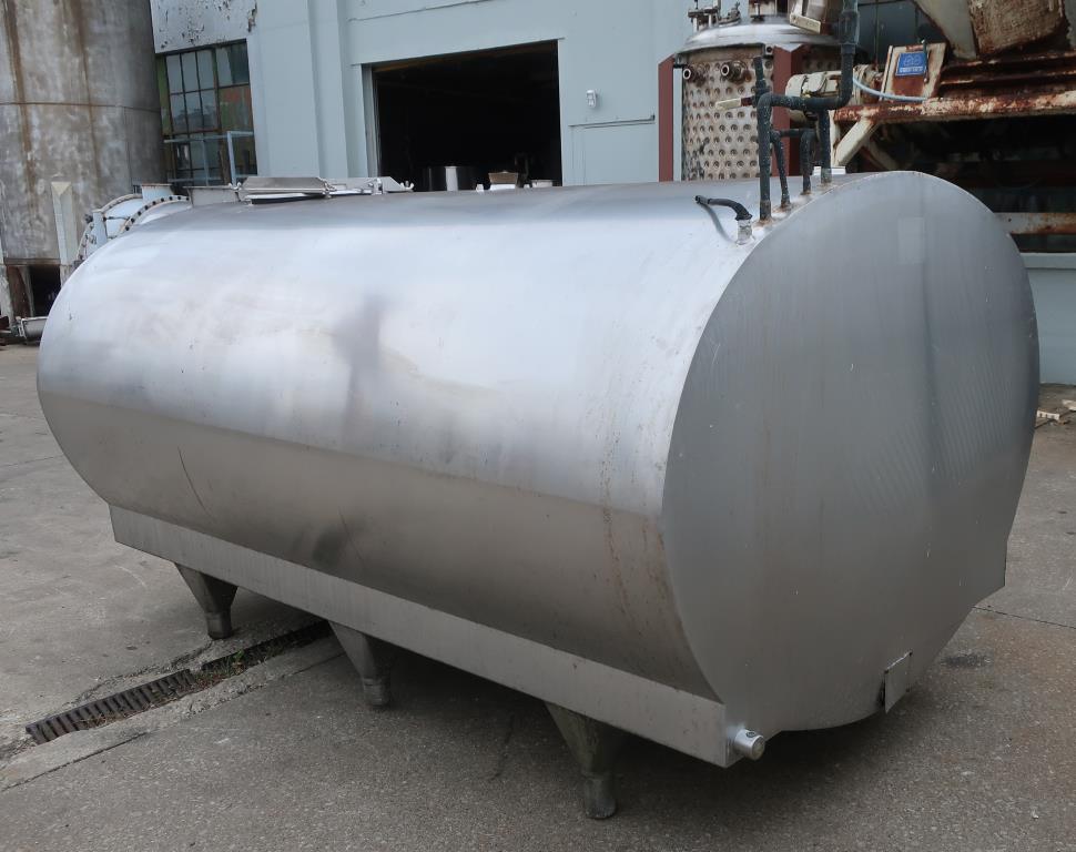 Tank 1000 gallon horizontal tank, Stainless Steel3