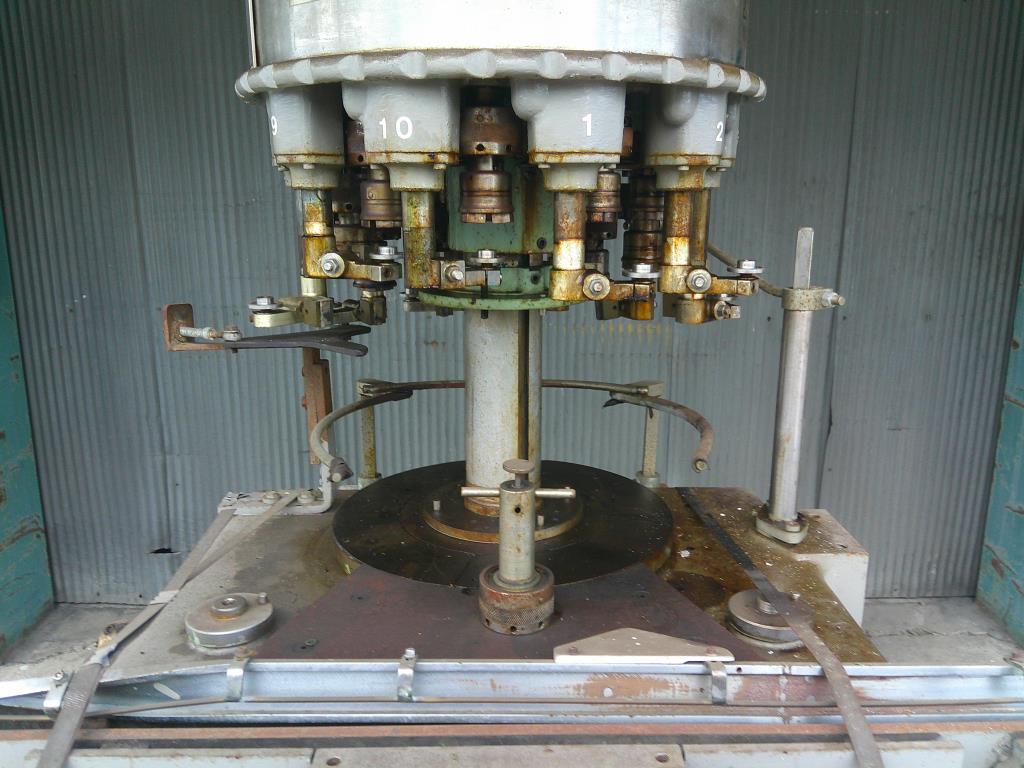 Capping Machine Consolidated screw capper model TG10-15, 28mm5