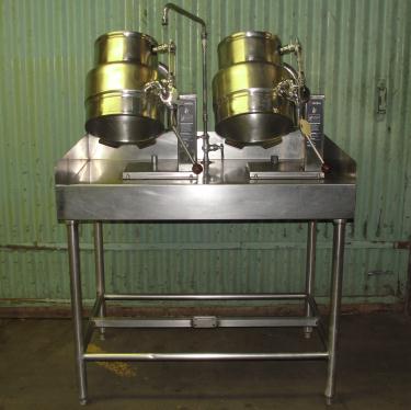 Kettle 2.5 gallon Groen hemispherical bottom kettle, 50 psi @ 300° F psi jacket rating, 316 SS