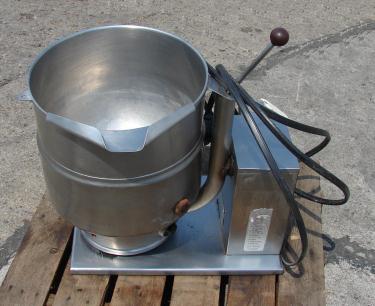 Kettle 10 gallon Groen hemispherical bottom kettle, 50 psi jacket rating, Stainless Steel Contact Parts