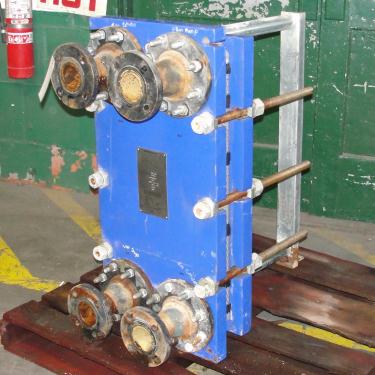 Heat Exchanger 40.26 sq.ft. Alfa Laval plate heat exchanger, Stainless Steel Contact Parts