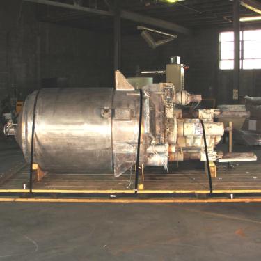 Mixer and Blender 400 gallons capacity Buhler vacuum mixer scrape and dispersion agitator, FV and 3 psi at 250° F internal, 50 psi at 250° F jacket