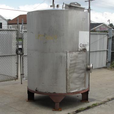Tank 900 gallon vertical tank, Stainless Steel, conical bottom