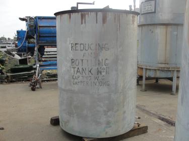 Tank 740 gallon vertical tank, Stainless Steel, flat bottom