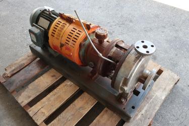 Pump 1x2x11 Goulds centrifugal pump, 5 hp, Stainless Steel