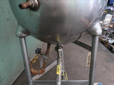 Kettle 30 gallon Groen hemispherical bottom kettle, 100 psi jacket rating, 316 SS