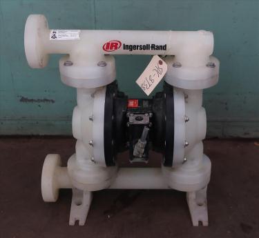 Pump 1.5 ARO Ingersoll Rand diaphragm pump, poly