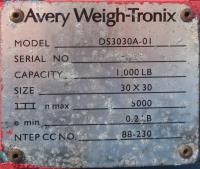 Scale 1,000 lb capacity Avery Weigh-Tronix digital scale model DS3030A-01, 30 x 30 platform size, CS