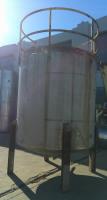 Tank 2900 gallon vertical tank, Stainless Steel, dish bottom